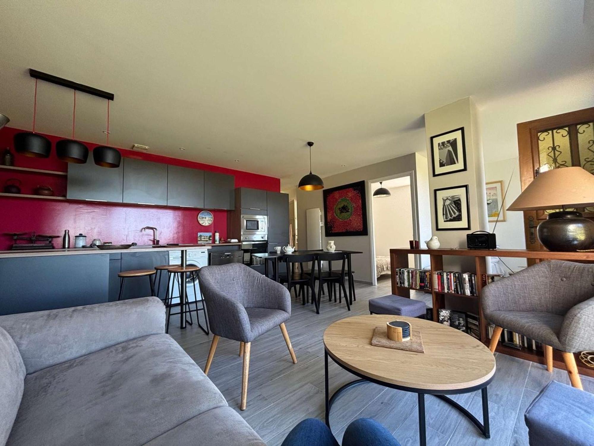 Appartement 3 A Avec Parking Pres De La - Fr-1-494-201 Royan
